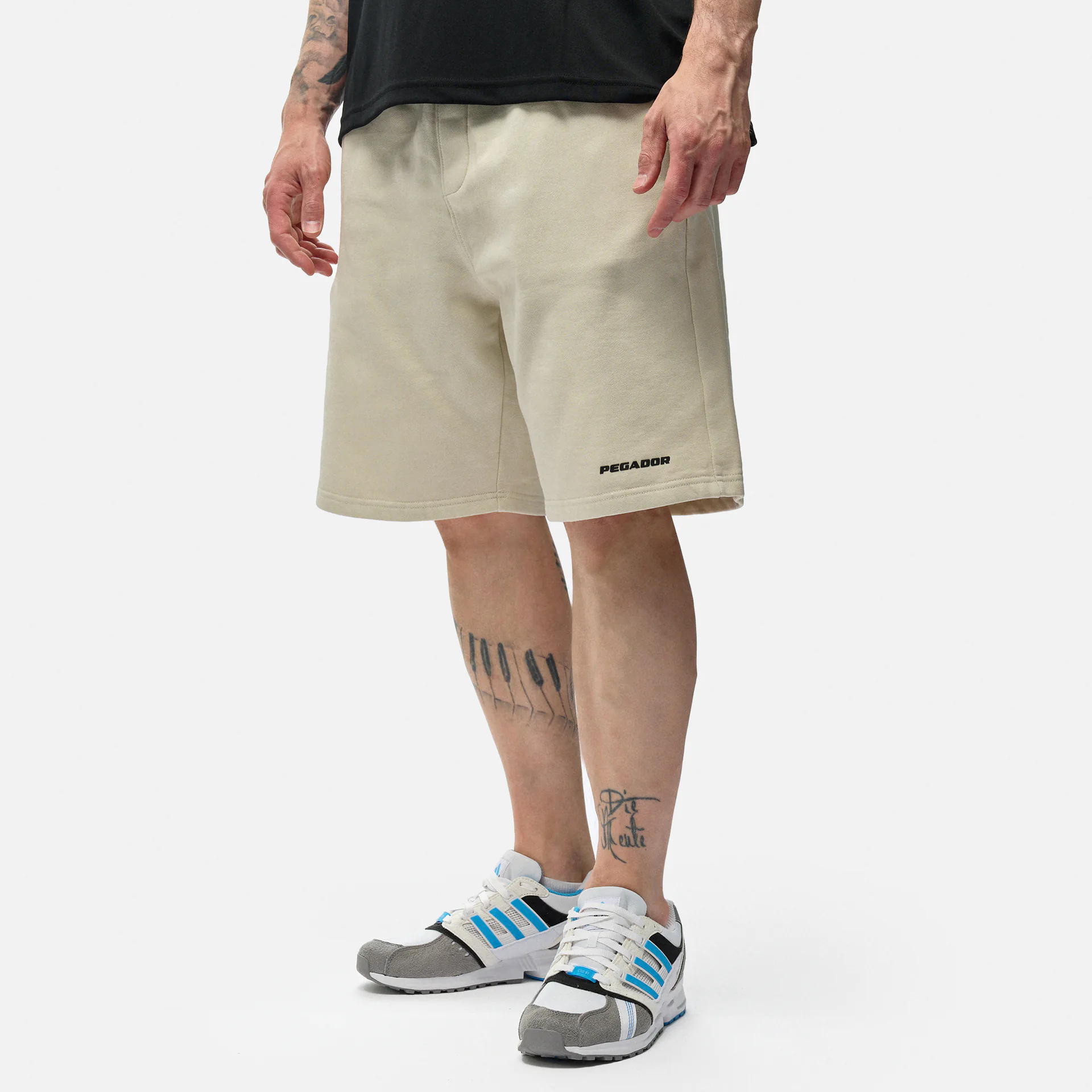 PEGADOR Logo Heavy Sweat Shorts Washed Salty Cream Black Gum