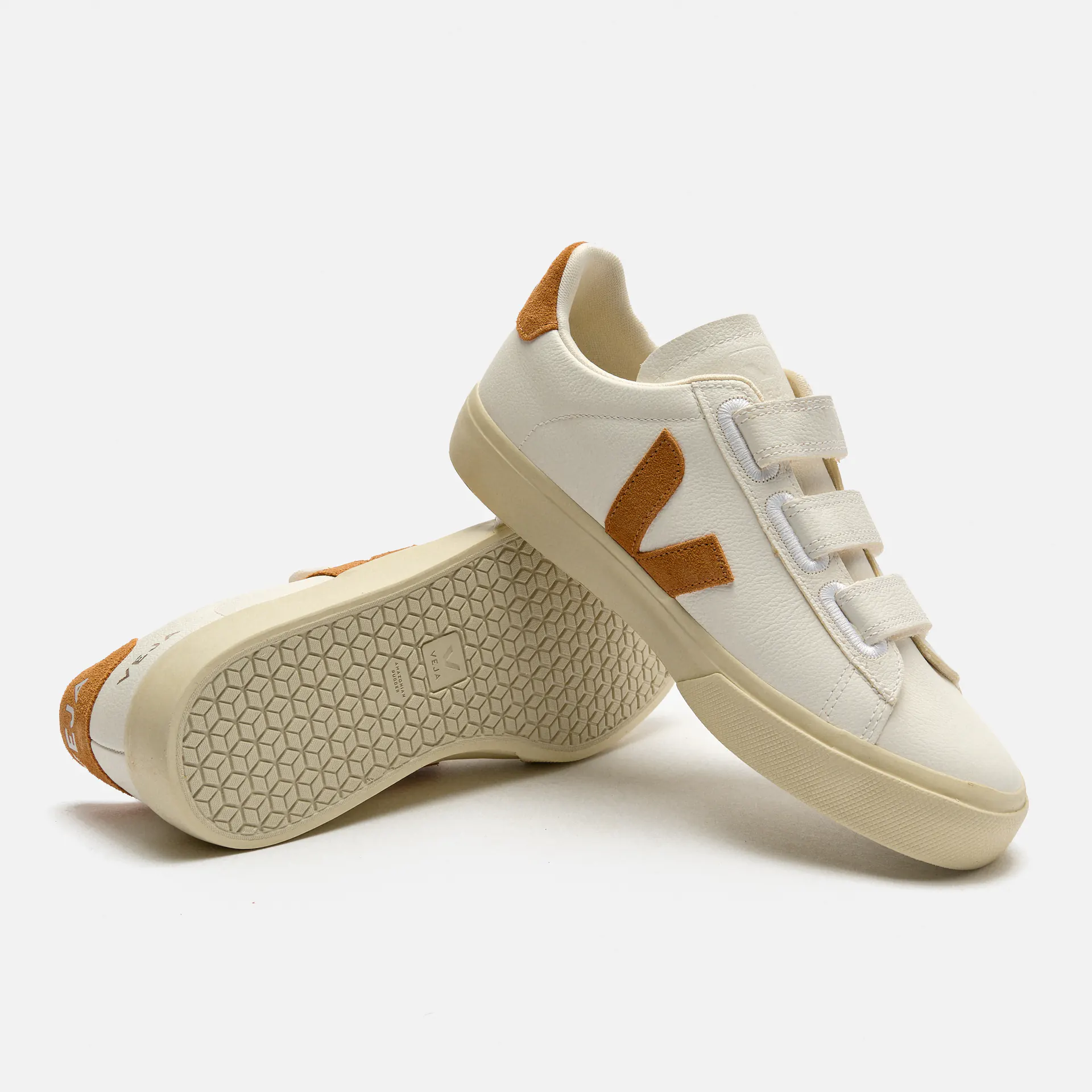 Veja Recife Logo Chromefree Leather Sneaker Extra White/Umber