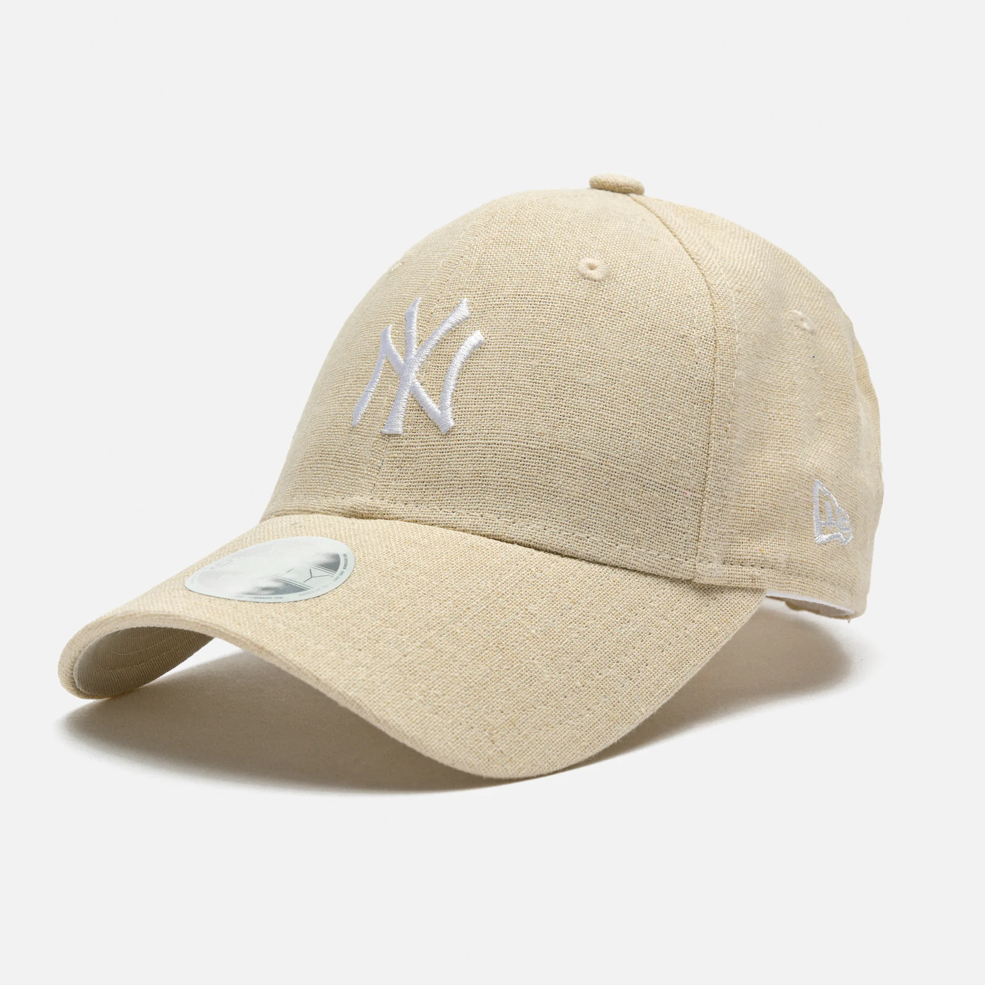 New Era NY Yankees Women Linen 9Forty Strapback Cap Beige