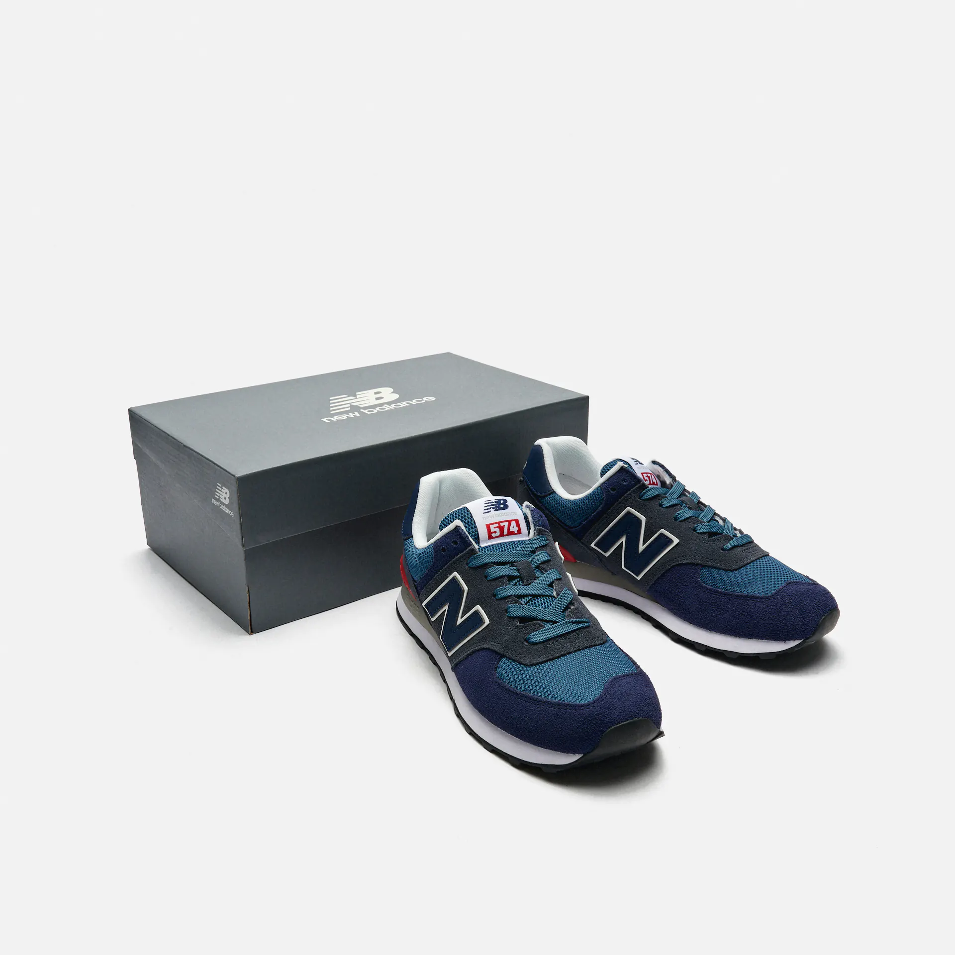 New Balance ML574EAE Sneaker Blue/Outerspace