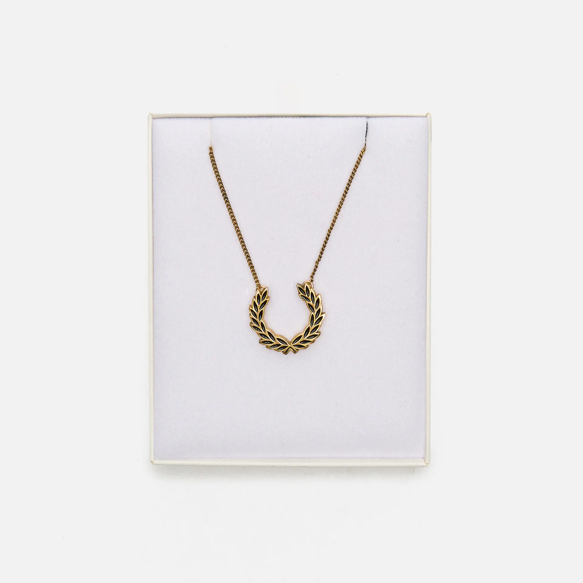 Fred Perry Laurel Wreath Necklace Gold