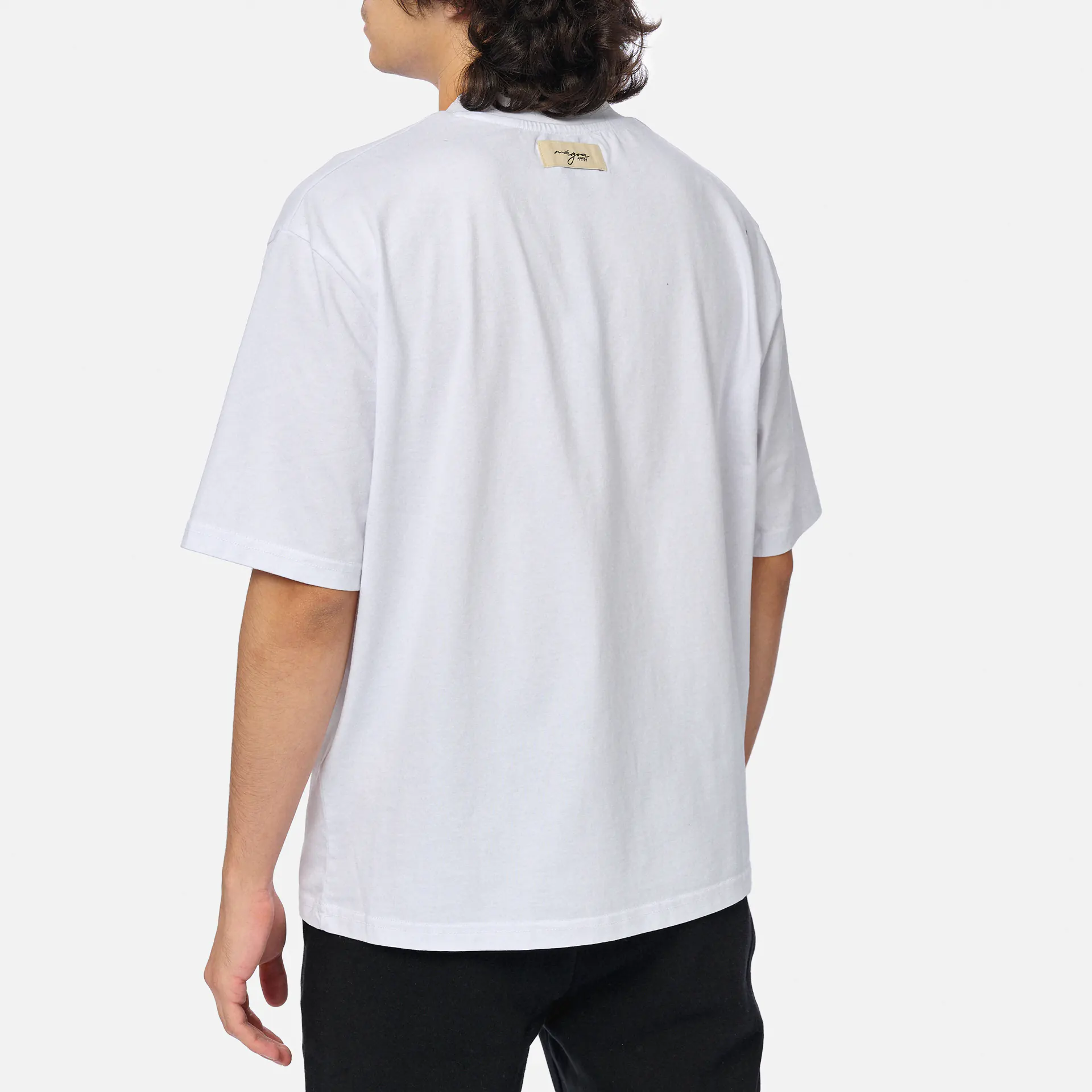 MÁGOA Amber T-Shirt White