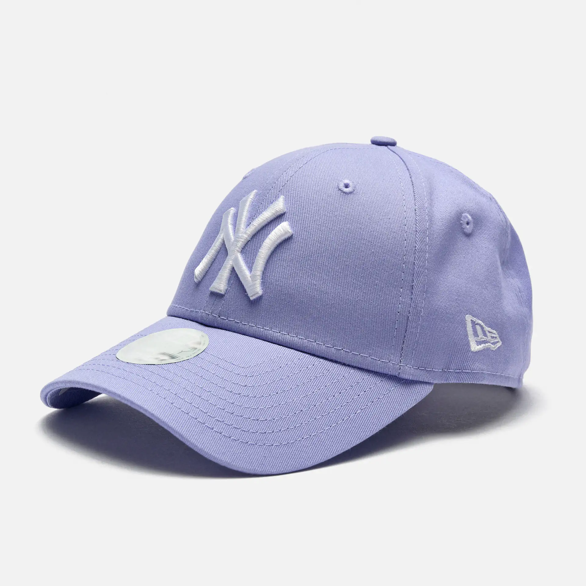 New Era Wmns League Essential 9Forty NY Yankees Strapback Cap Lavender White