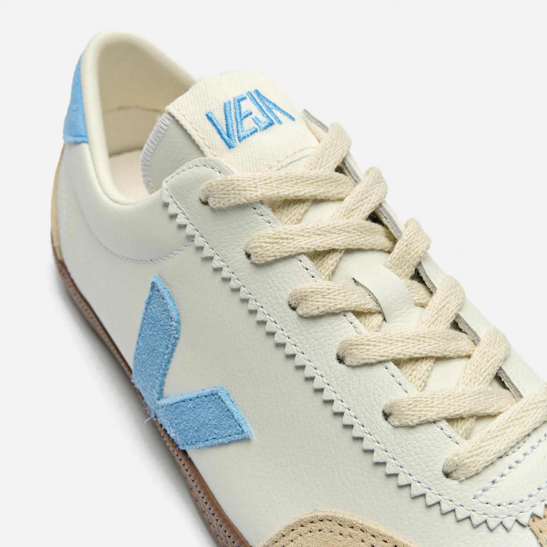 Veja Volley O.T. Leather White/Aqua/Bark