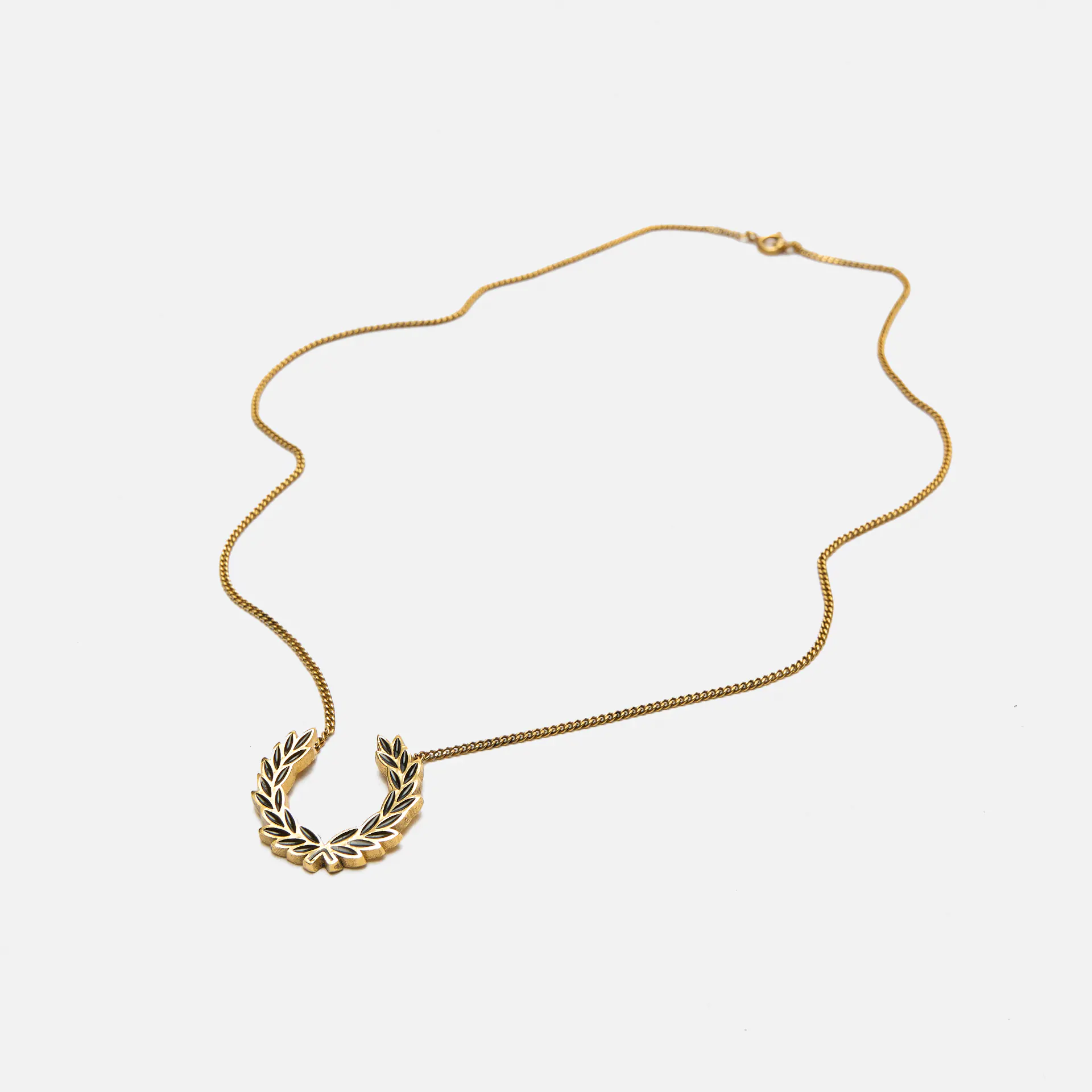 Fred Perry Laurel Wreath Necklace Gold