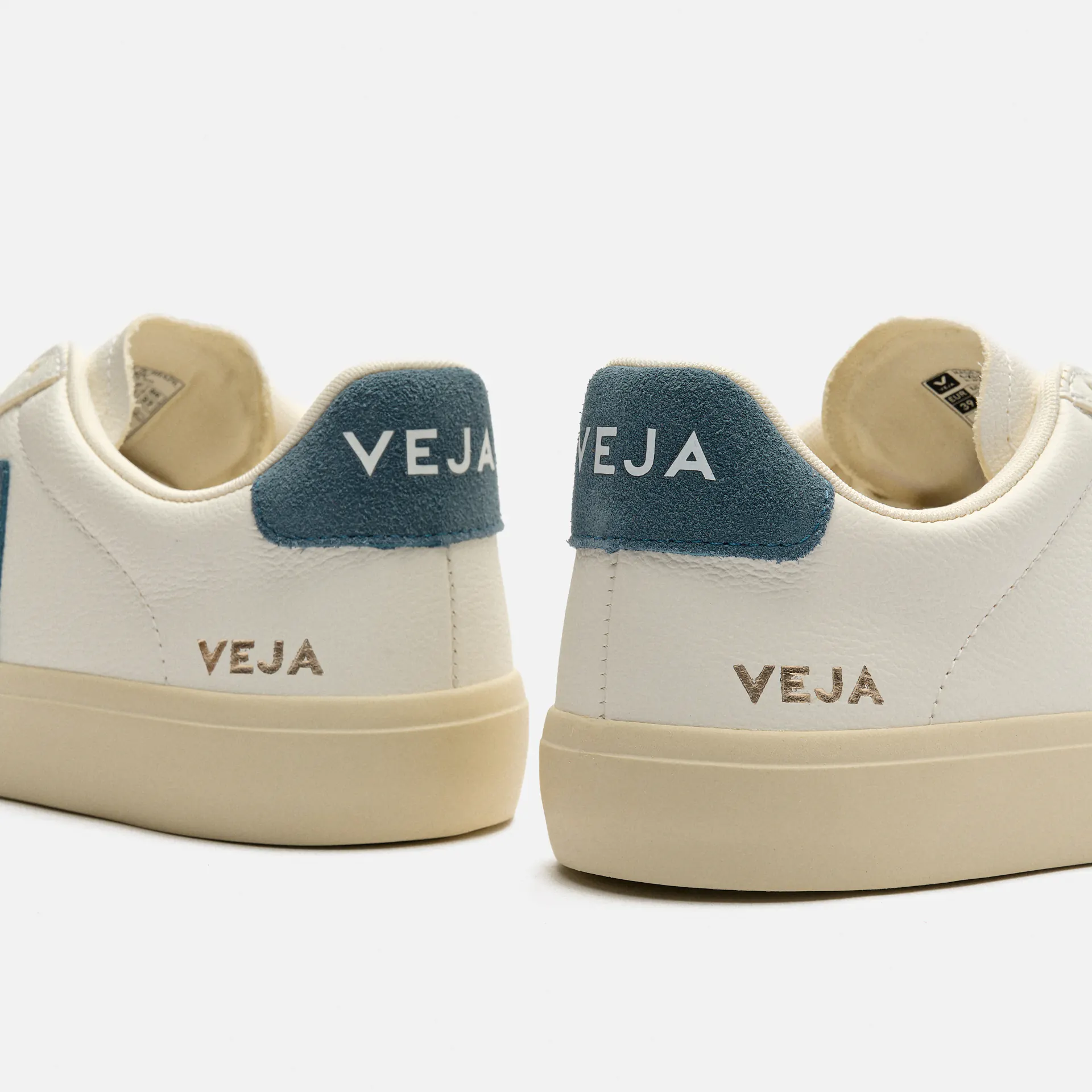 Veja Campo Chromefree Leather Sneaker Extra White/California