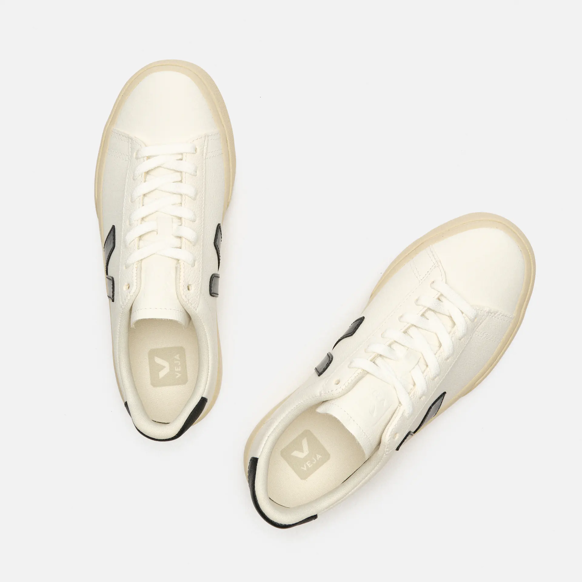 Veja Campo Chromefree Leather Sneaker Extra White/ Black