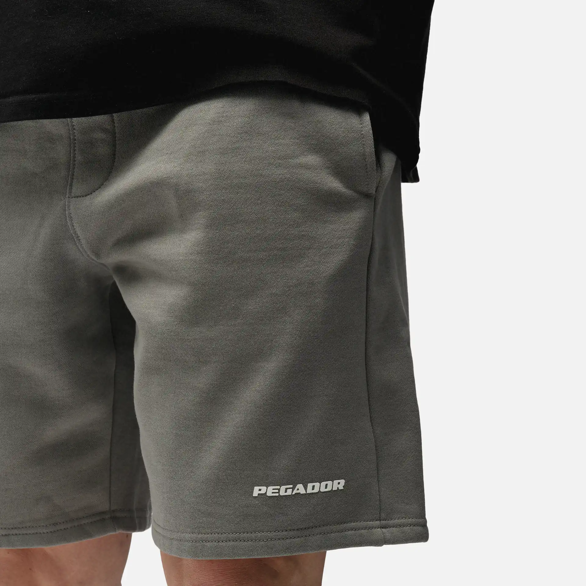 PEGADOR Logo Heavy Sweat Shorts Washed Cool Grey/White/Gum