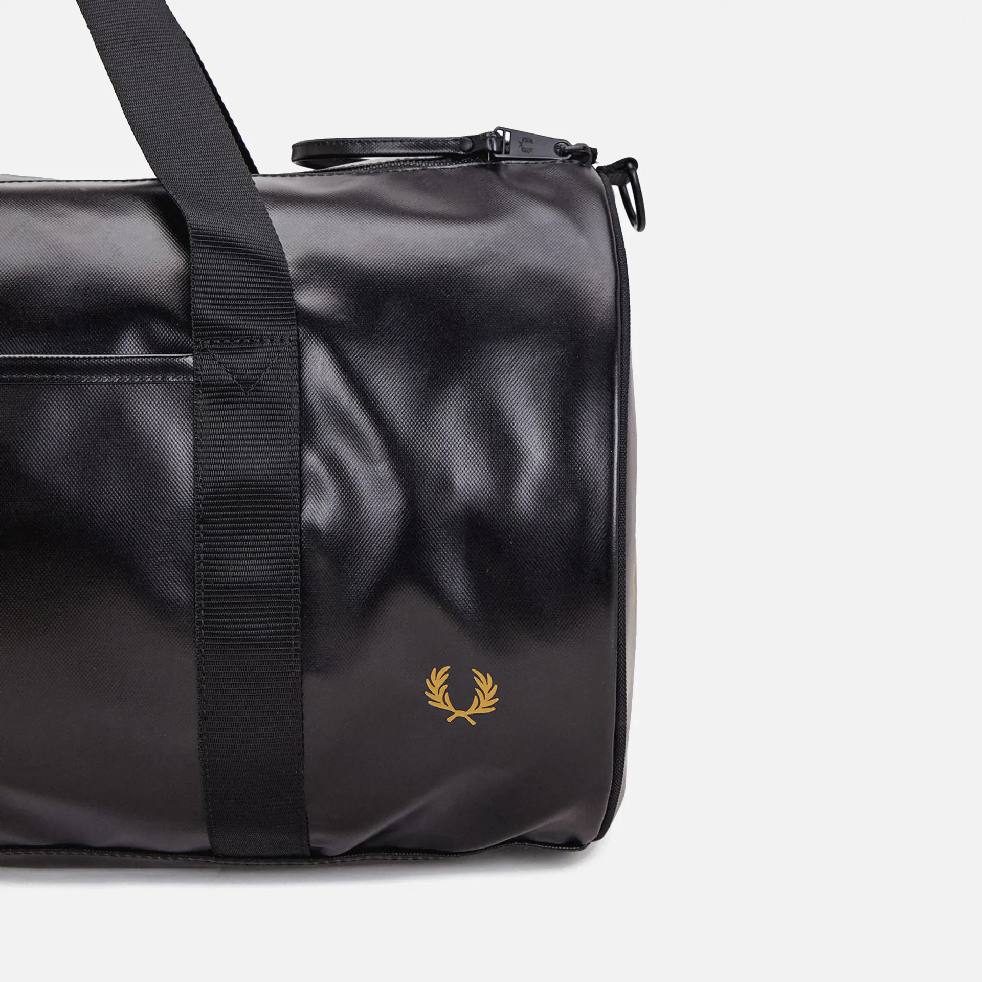 Fred Perry Tonal Large Barrel Bag Black/Gold