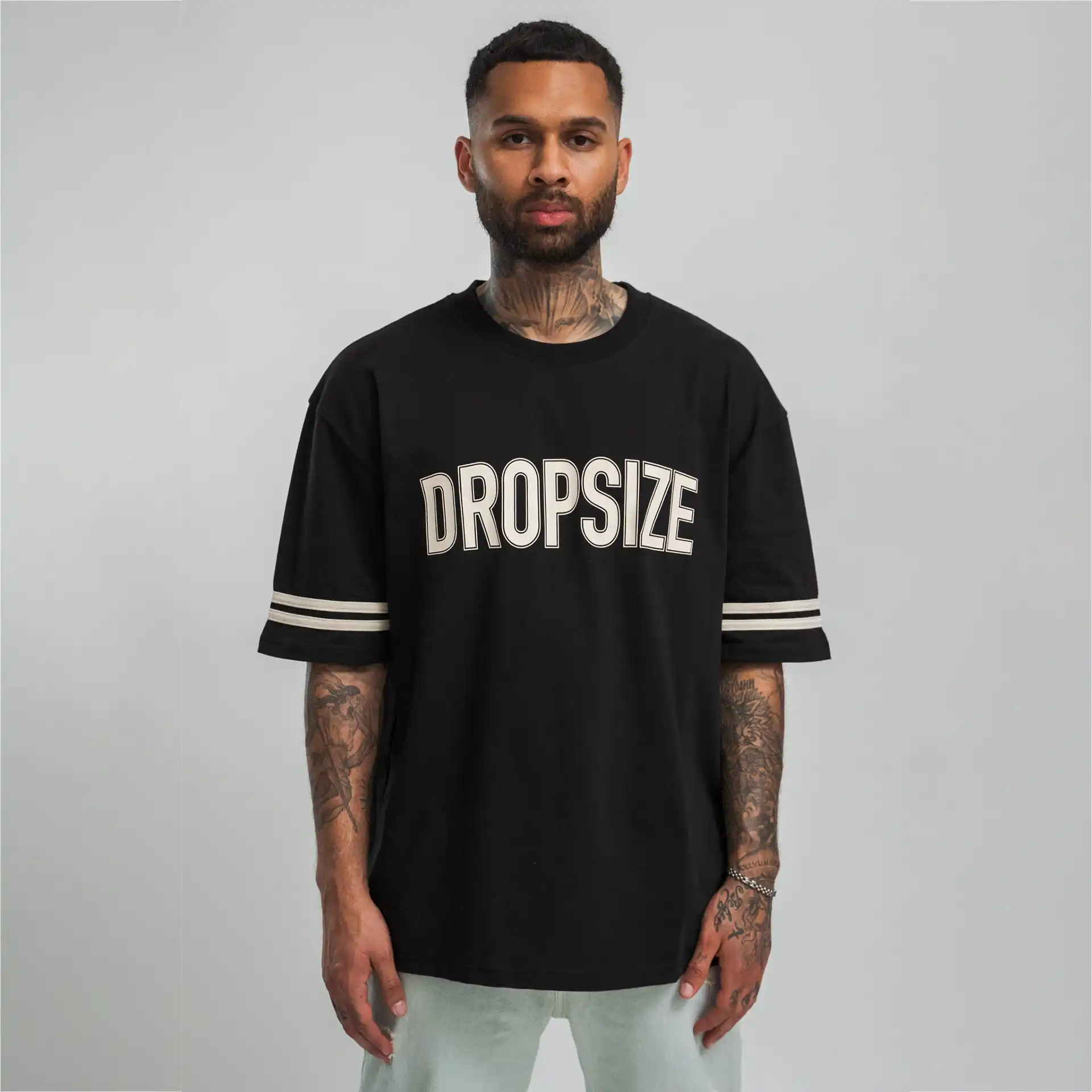 Dropsize Heavy Oversize Armstripe Logo T-Shirt Black