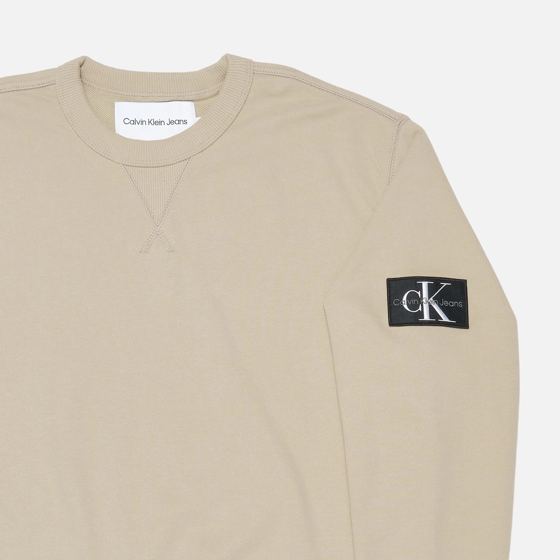 Calvin Klein Jeans Badge Crew Neck Plaza Taupe