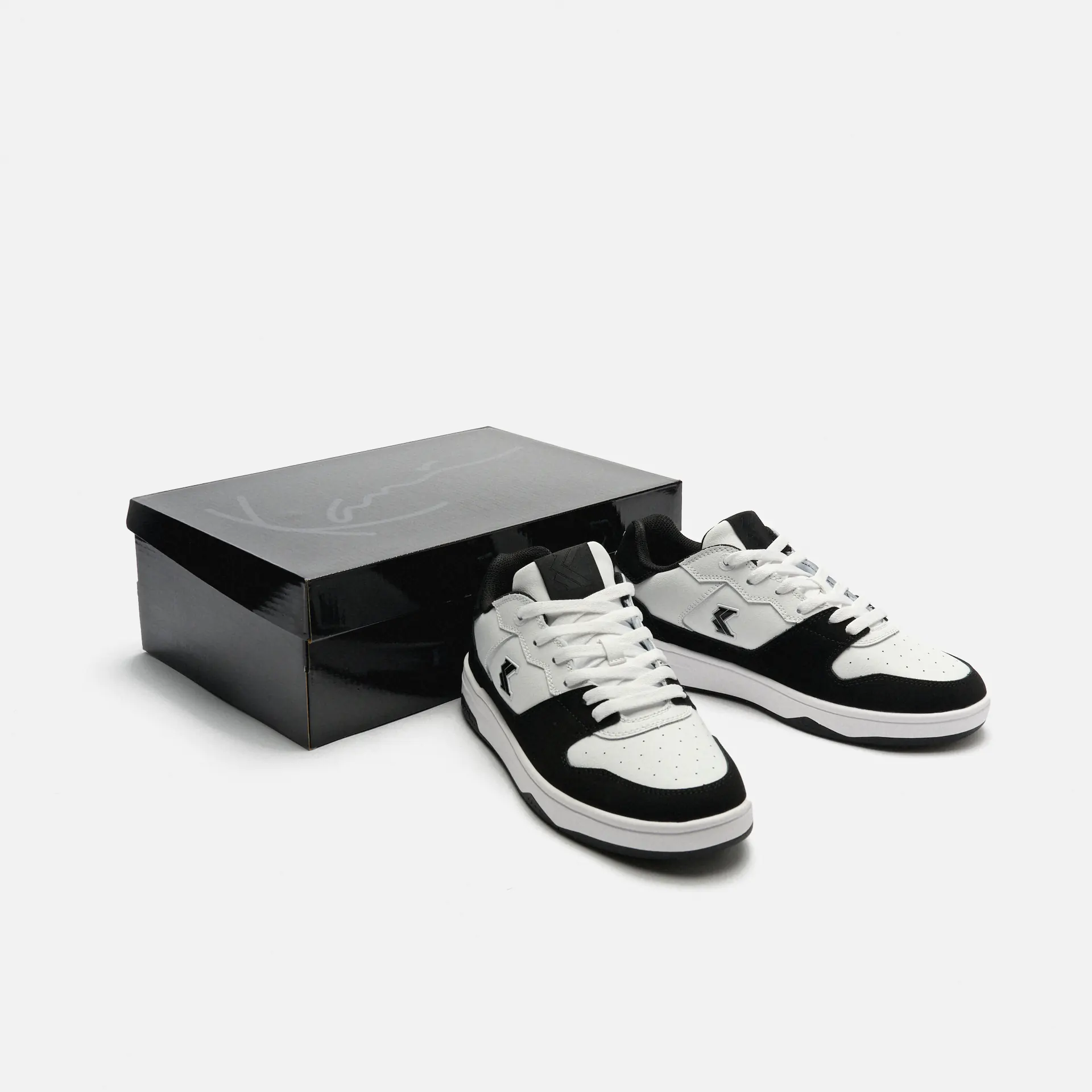 Karl Kani 89 2K Sneaker White/Black