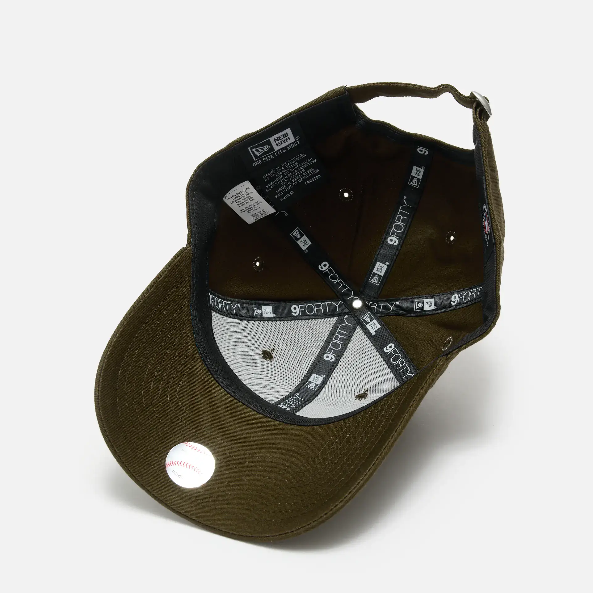 https://www.fast-forward-fashion.de/media/b7/e6/dd/1686827829/NewEraCap-60364455_108.webp