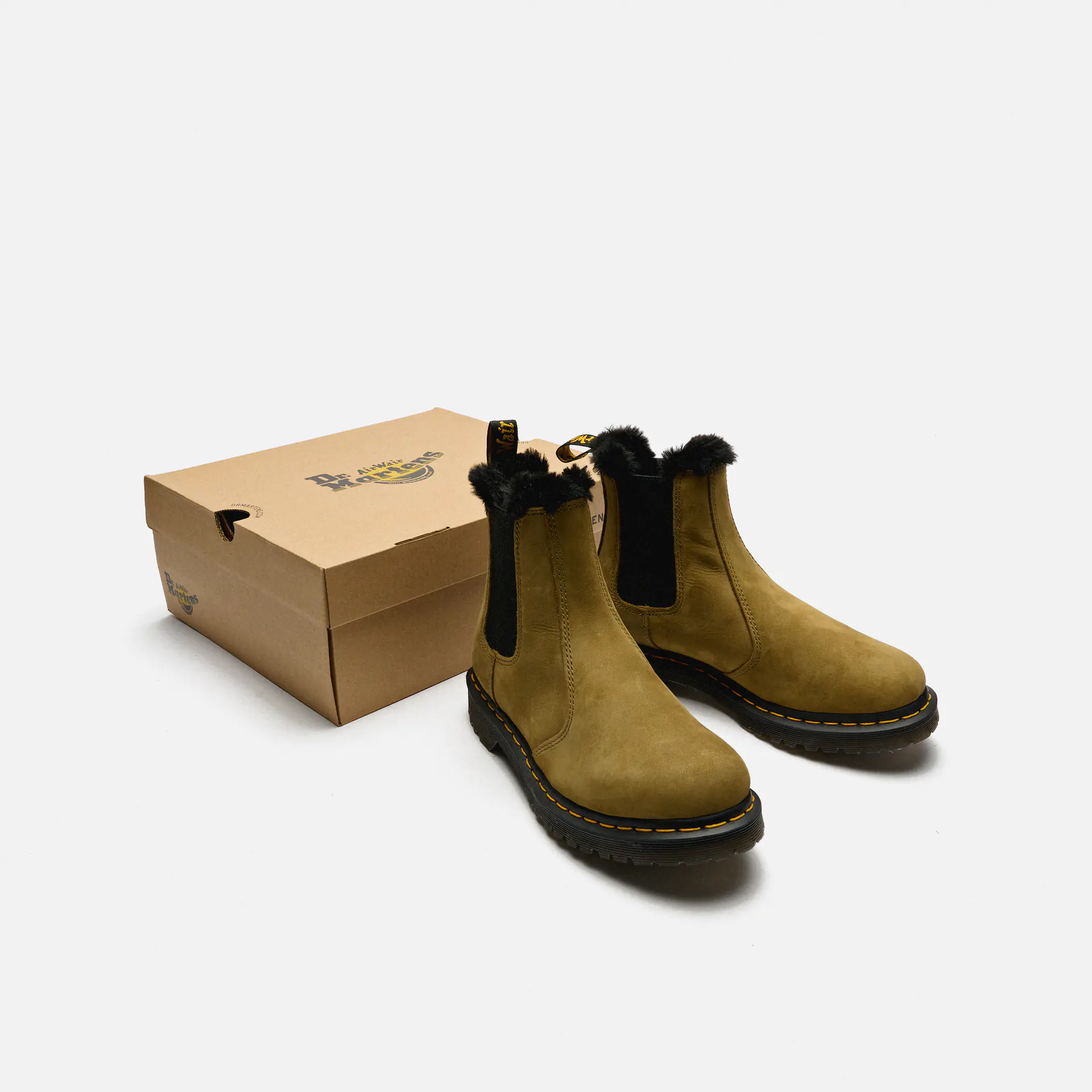 Dr. Martens 2976 Leonore Boots DMS Olive