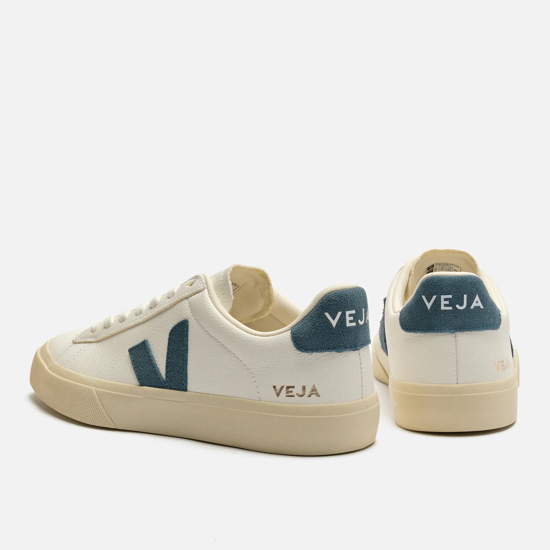 Veja Campo Chromefree Leather Sneaker Extra White/California