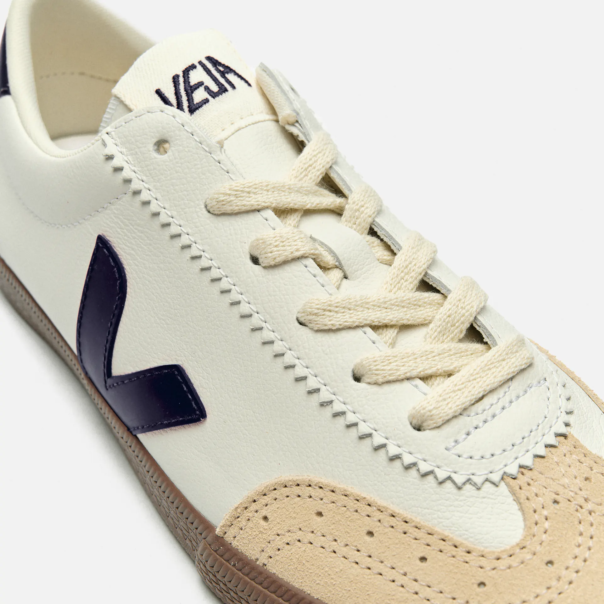 Veja Volley O.T. Leather Sneaker White Nautico Bark