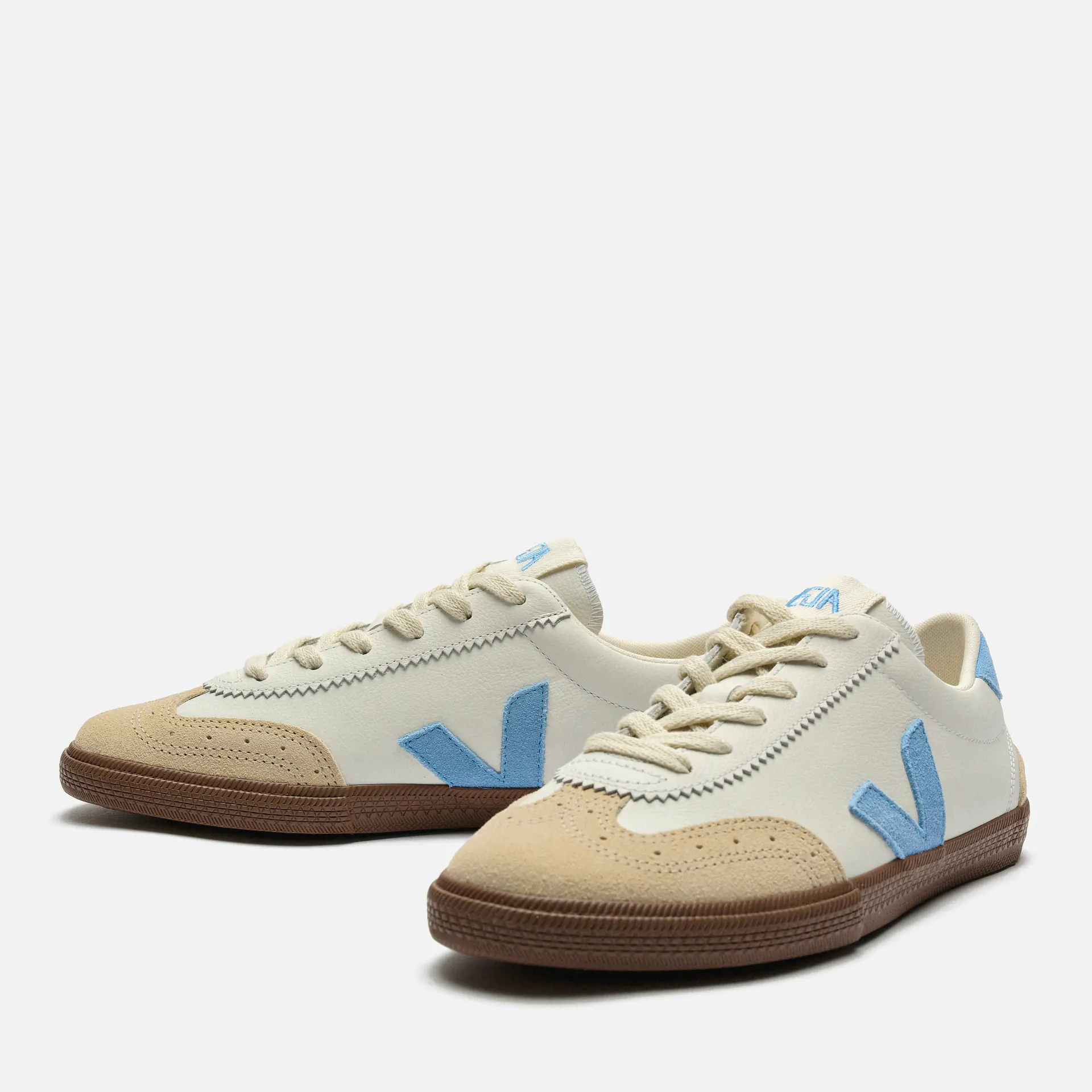 Veja Volley O.T. Leather White/Aqua/Bark