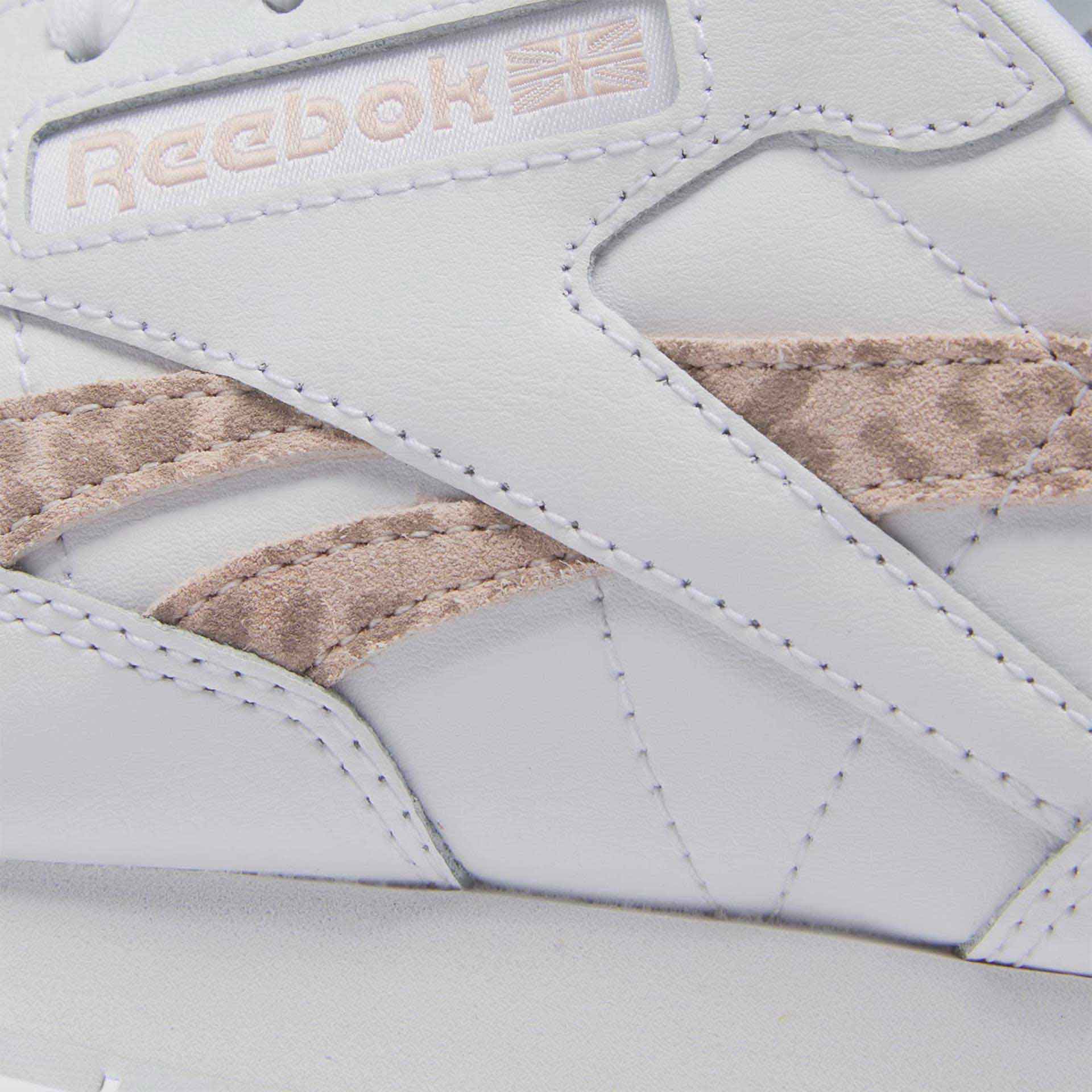 Reebok Classic Leather Sneaker Cloud White / Soft Ecru / Cloud White